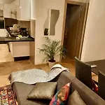 Victoria Place Apartment